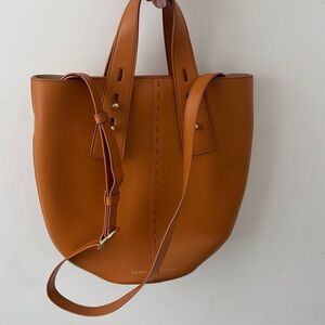 Frame Leather Les Second Medium Base Tote